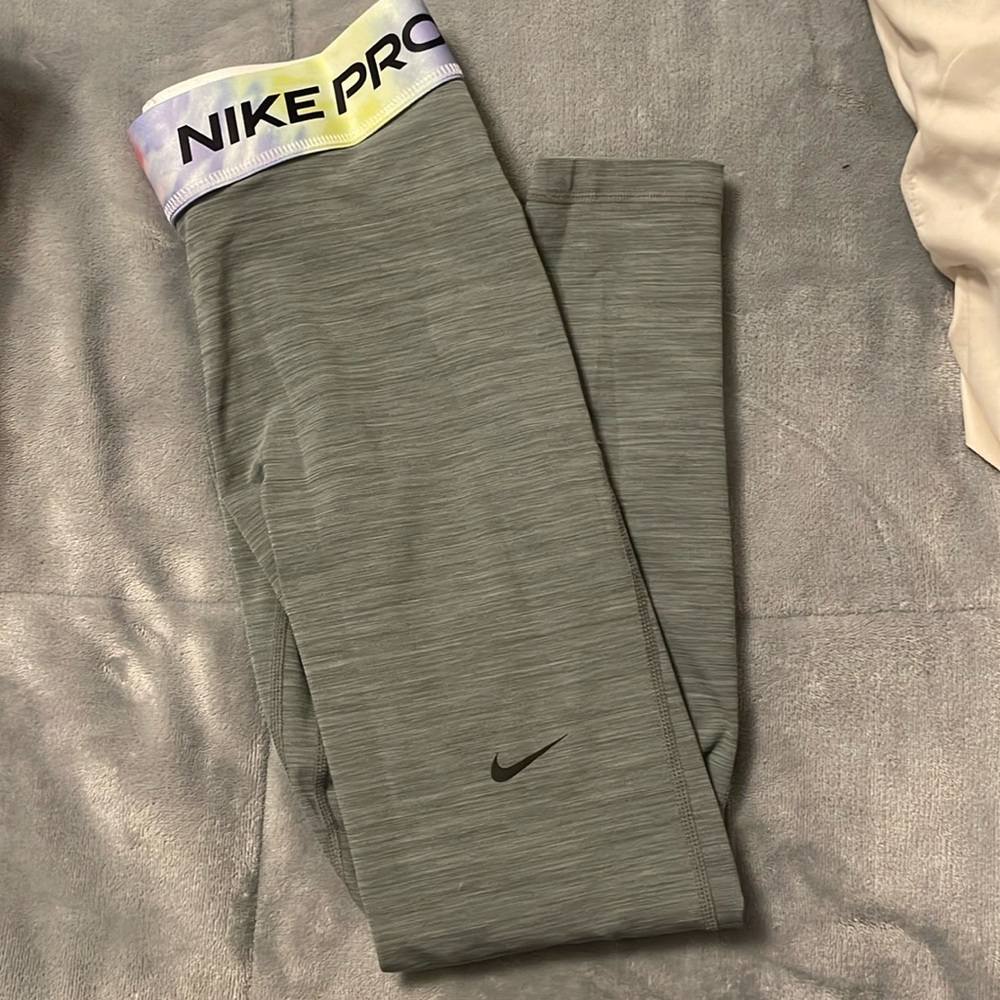 Nike pro leggings